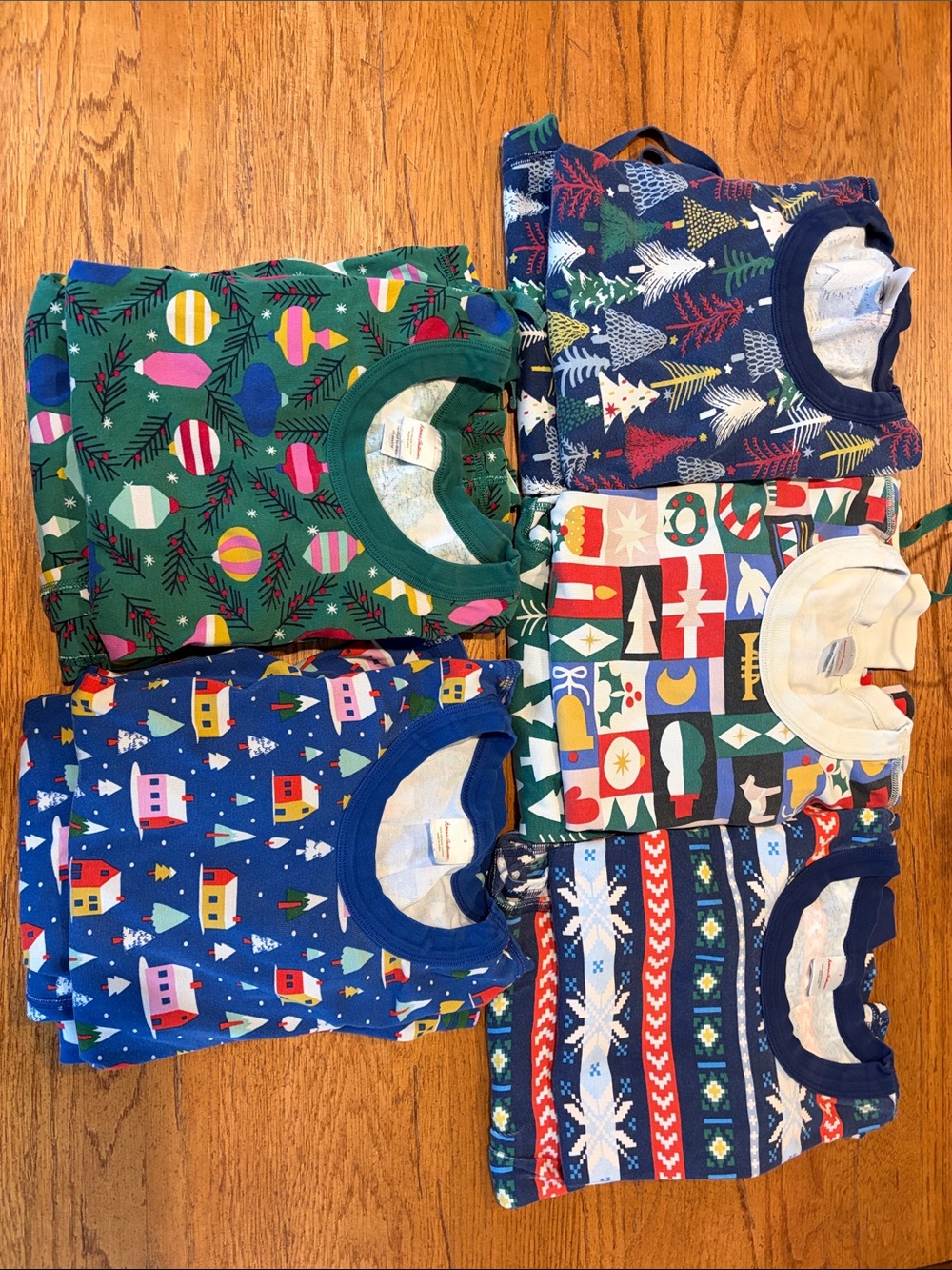 Lot of 5 Pair Women’s Hanna Andersson Pajamas size Small